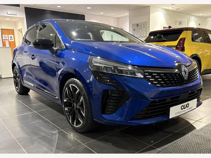 Renault Clio 1.6 E-TECH Techno Auto Euro 6 (s/s) 5dr