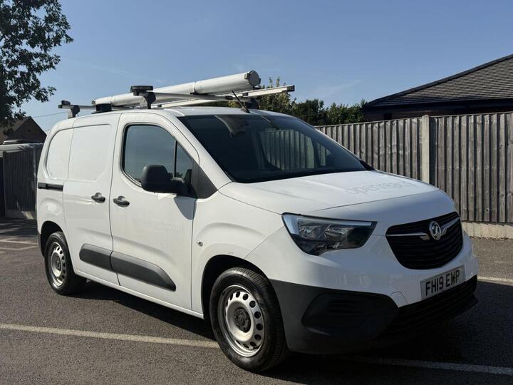 Vauxhall COMBO 1.6 Turbo D 2300 Edition Panel Van 4dr Diesel Manual L1 H1 Euro 6 (s/s) (100 Ps) ONE OWNER L1 H1, FSH