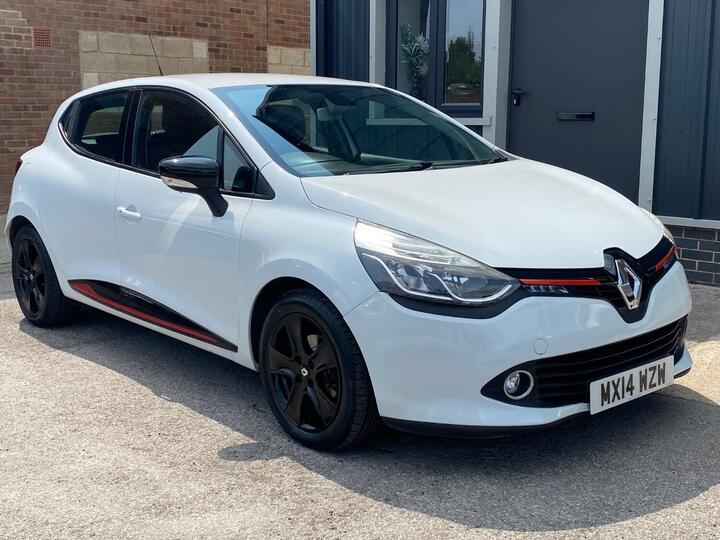 Renault CLIO 1.2 16V Dynamique MediaNav Euro 5 5dr Renault CLIO 1.2 16V Dynamique MediaNav Euro 5 5dr