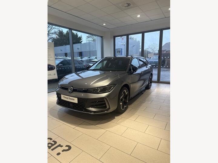 Volkswagen Passat 1.5 ETSI MHEV R-Line DSG Euro 6 (s/s) 5dr