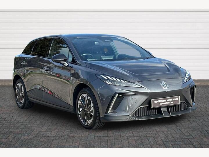 MG MG4 64kWh Trophy Long Range Auto 5dr