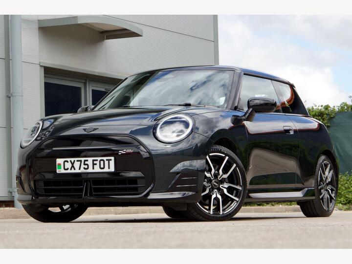 MINI Electric Cooper SE 54.2kWh Sport Auto 3dr MINI Electric Cooper SE 54.2kWh Sport Auto 3dr