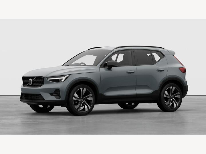Volvo XC40 2.0 B4 MHEV Plus Dark DCT Auto Euro 6 (s/s) 5dr