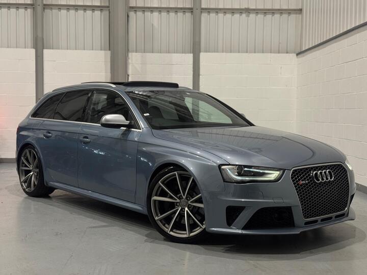 Audi RS4 Avant 4.2 FSI V8 Limited Edition S Tronic Quattro Euro 5 5dr Audi RS4 Avant 4.2 FSI V8 Limited Edition S Tronic Quattro Euro 5 5dr