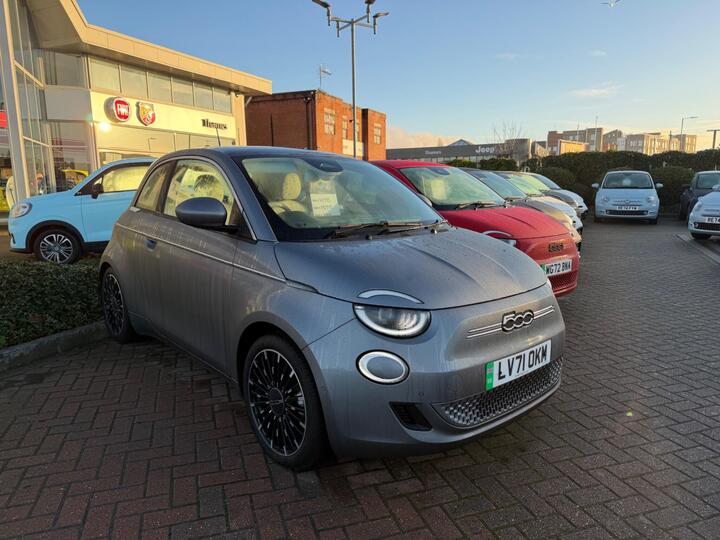 Fiat 500e 42kWh La Prima Auto 3dr