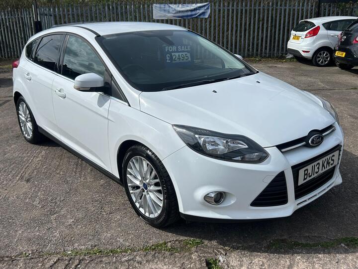 Ford Focus 1.0T EcoBoost Zetec Euro 5 (s/s) 5dr