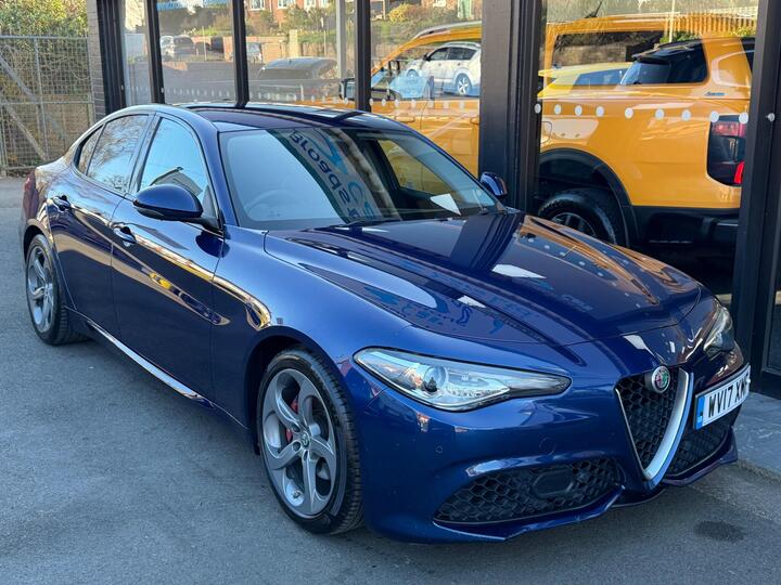 Alfa Romeo Giulia 2.2 TD Speciale Auto Euro 6 (s/s) 4dr