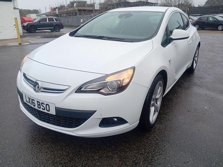 Vauxhall Astra GTC 1.4i Turbo SRi Euro 6 (s/s) 3dr Vauxhall Astra GTC 1.4i Turbo SRi Euro 6 (s/s) 3dr