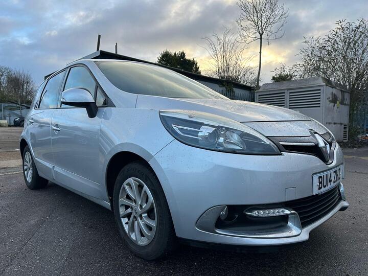 Renault Scenic 1.5 DCi Dynamique TomTom EDC Euro 5 5dr Renault Scenic 1.5 DCi Dynamique TomTom EDC Euro 5 5dr