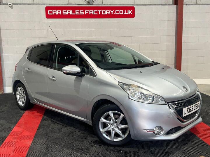 Peugeot 208 1.4 E-HDi Allure EGC Euro 5 (s/s) 5dr
