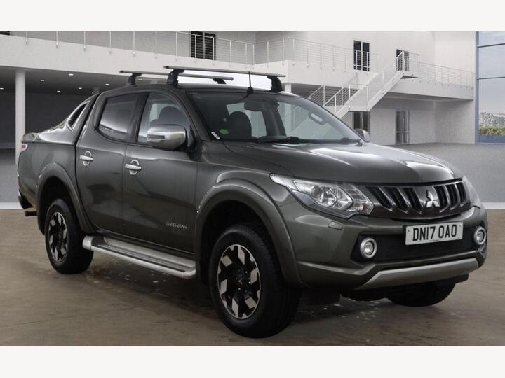 Mitsubishi L200 2.4 DI-D DC Barbarian Auto 4WD Euro 6 4dr Mitsubishi L200 2.4 DI-D DC Barbarian Auto 4WD Euro 6 4dr