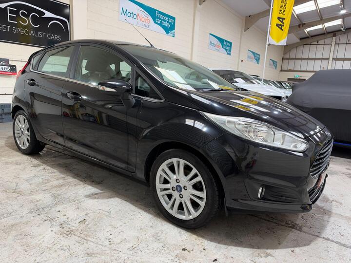 Ford Fiesta 1.0T EcoBoost Zetec Euro 5 (s/s) 5dr