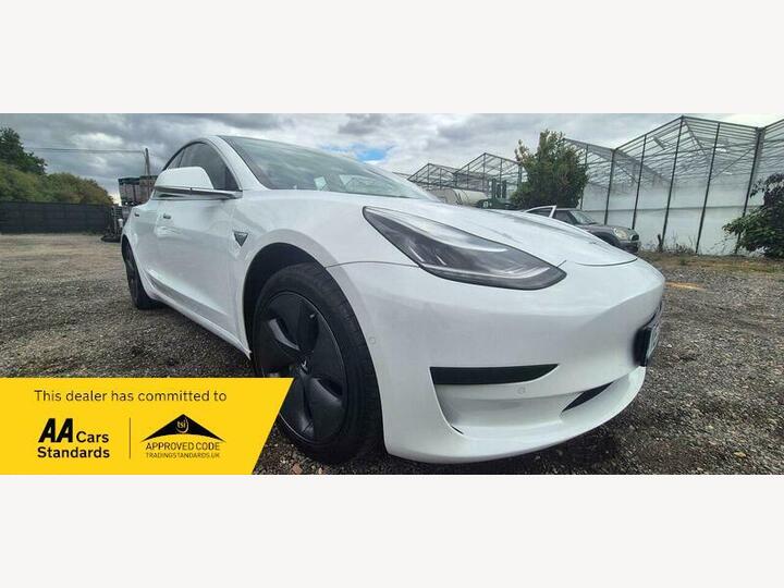Tesla Model 3 Standard Range Plus Auto RWD 4dr