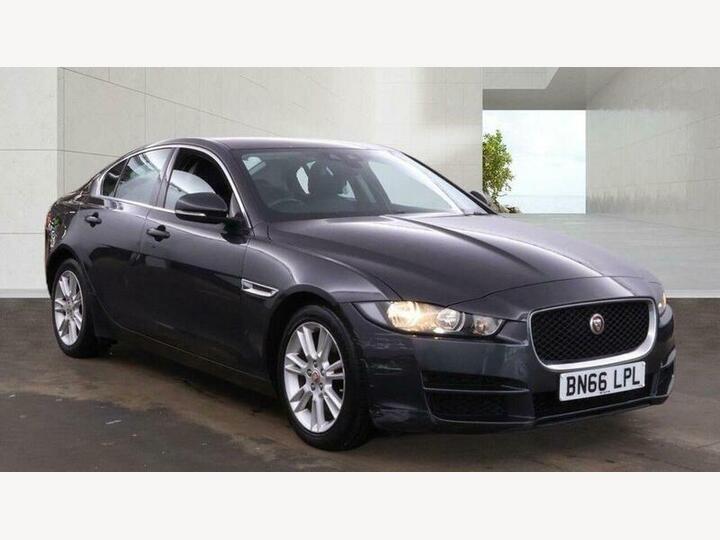Jaguar XE 2.0d Prestige Auto Euro 6 (s/s) 4dr