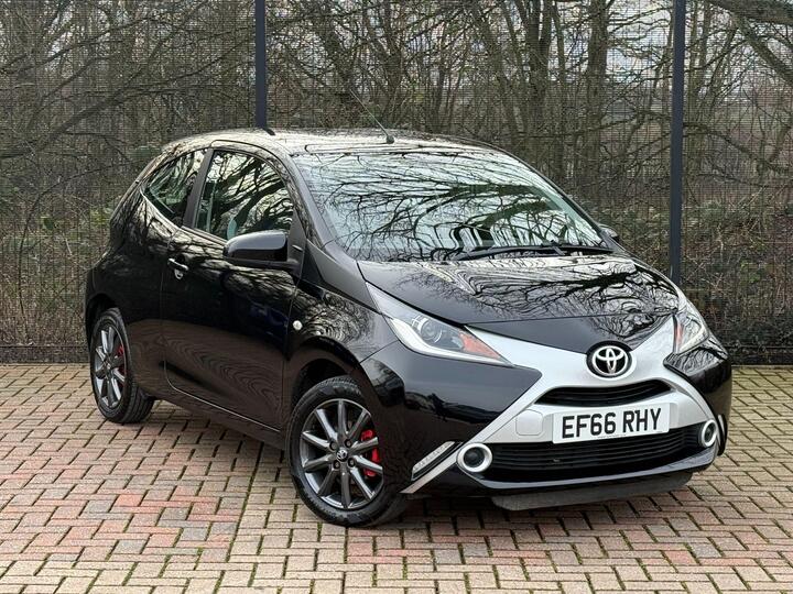 Toyota AYGO 1.0 VVT-i X-play Euro 6 3dr