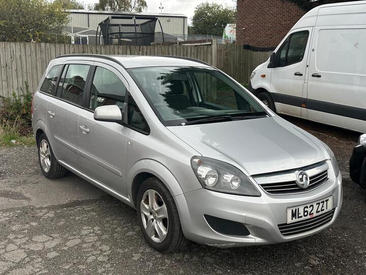 Vauxhall Zafira 1.6 16V Exclusiv Euro 5 5dr Vauxhall Zafira 1.6 16V Exclusiv Euro 5 5dr