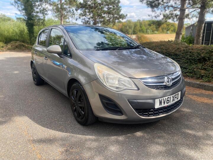 Vauxhall Corsa 1.4 16V Exclusiv Auto Euro 5 5dr (A/C)