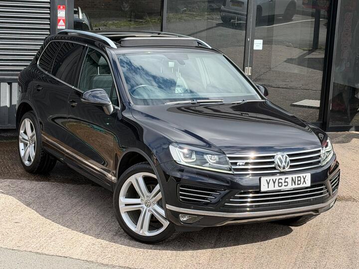 Volkswagen Touareg 3.0 TDI V6 BlueMotion Tech R-Line Tiptronic 4WD Euro 6 (s/s) 5dr