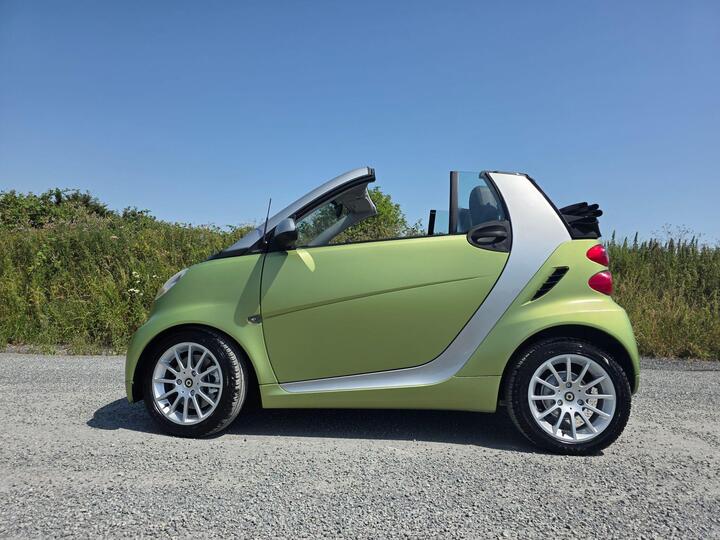 Smart Fortwo 1.0 MHD Passion Cabriolet SoftTouch Euro 5 (s/s) 2dr