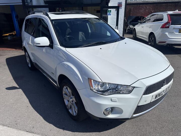 Mitsubishi OUTLANDER 2.2 DI-D GX4 SST 4WD Euro 5 5dr