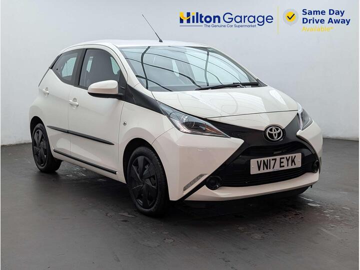 Toyota AYGO 1.0 VVT-i X-play X-shift Euro 6 5dr