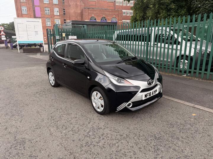 Toyota AYGO 1.0 VVT-i X-play X-shift Euro 6 5dr