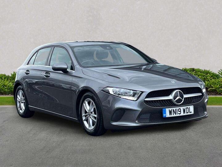 Mercedes-Benz A CLASS 1.3 A180 SE Euro 6 (s/s) 5dr Mercedes-Benz A CLASS 1.3 A180 SE Euro 6 (s/s) 5dr