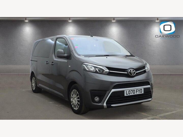 Toyota PROACE VERSO 1.5D Shuttle Medium MPV MWB Euro 6 (s/s) 5dr (9 Seat)