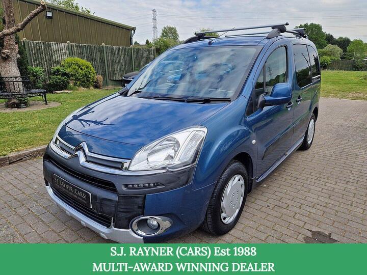 Citroen Berlingo 1.6 E-HDi XTR Multispace MPV ETG6 Euro 5 (s/s) 5dr Citroen Berlingo 1.6 E-HDi XTR Multispace MPV ETG6 Euro 5 (s/s) 5dr