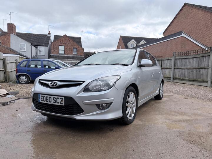Hyundai I30 1.6 CRDi Comfort Euro 4 5dr Hyundai I30 1.6 CRDi Comfort Euro 4 5dr
