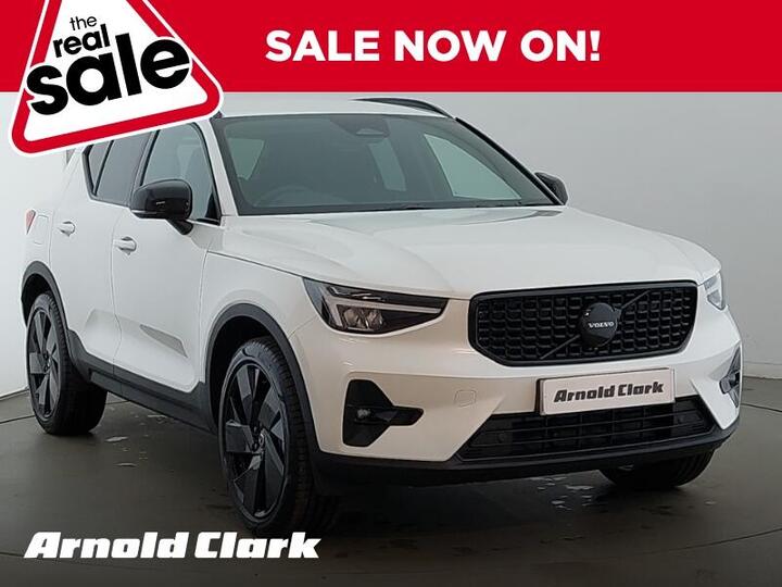 Volvo XC40 2.0 B3 MHEV Plus Black Edition DCT Auto Euro 6 (s/s) 5dr