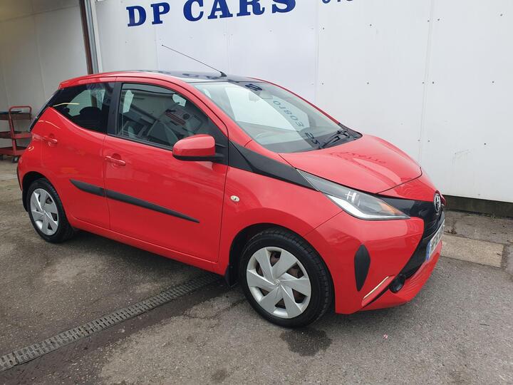 Toyota AYGO 1.0 VVT-i X-play Euro 5 5dr Euro 5