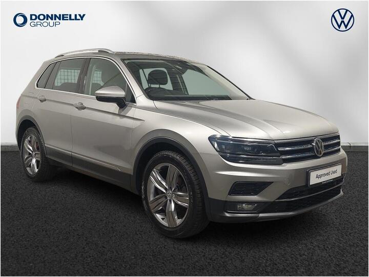 Volkswagen Tiguan 2.0 TDI SEL DSG 4Motion Euro 6 (s/s) 5dr Volkswagen Tiguan 2.0 TDI SEL DSG 4Motion Euro 6 (s/s) 5dr