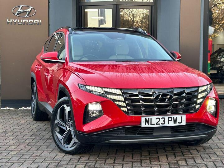 Hyundai TUCSON 1.6 T-GDi Ultimate Euro 6 (s/s) 5dr Hyundai TUCSON 1.6 T-GDi Ultimate Euro 6 (s/s) 5dr