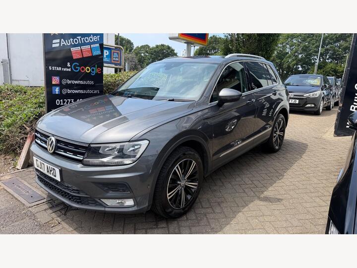 Volkswagen Tiguan 2.0 TDI BlueMotion Tech SE Navigation DSG 4Motion Euro 6 (s/s) 5dr