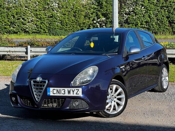 Alfa Romeo Giulietta 1.6 JTDM-2 Veloce Euro 5 (s/s) 5dr