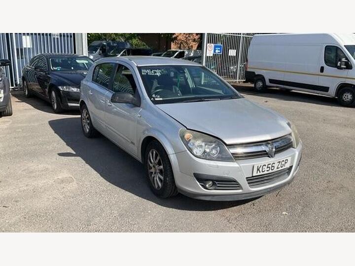 Vauxhall Astra 1.8i 16v Design 5dr