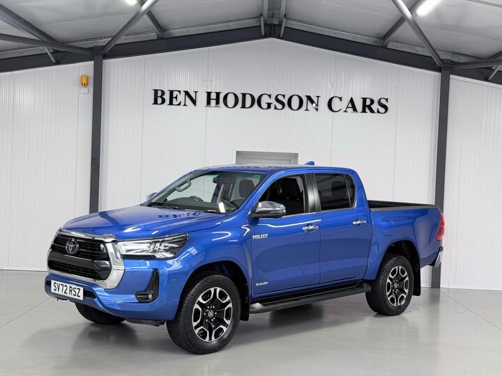 Toyota HI-LUX 2.8 D-4D Invincible 4WD Euro 6 (s/s) 4dr