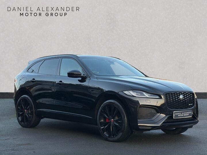 Jaguar F-PACE 2.0 D200 MHEV R-Dynamic Black Auto AWD Euro 6 (s/s) 5dr Jaguar F-PACE 2.0 D200 MHEV R-Dynamic Black Auto AWD Euro 6 (s/s) 5dr