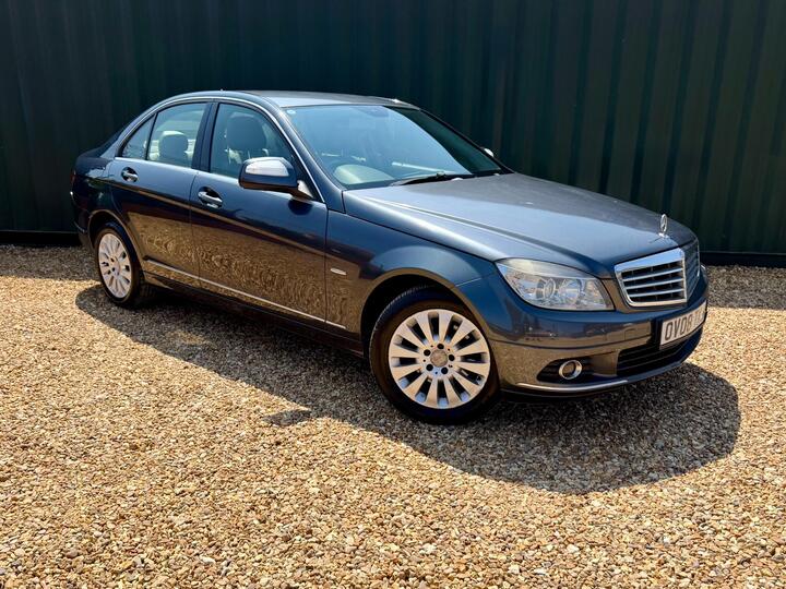 Mercedes-Benz C Class 2.1 C220 CDI Elegance Auto Euro 4 4dr