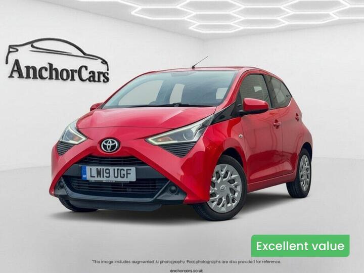 Toyota Aygo 1.0 VVT-i X-play Euro 6 5dr