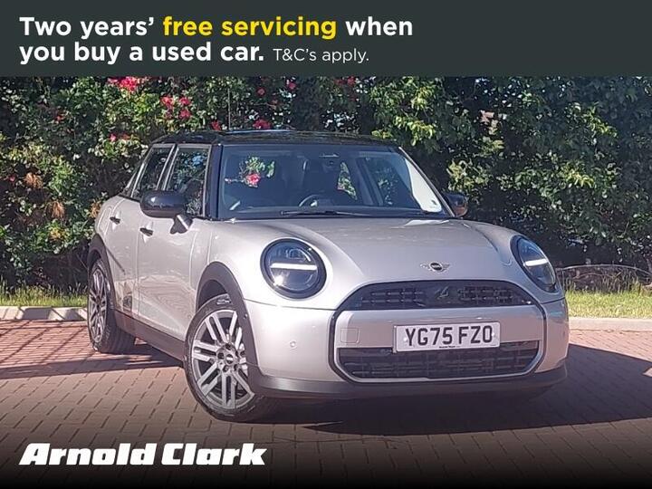 MINI Cooper 1.5C Classic Steptronic Euro 6 (s/s) 5dr