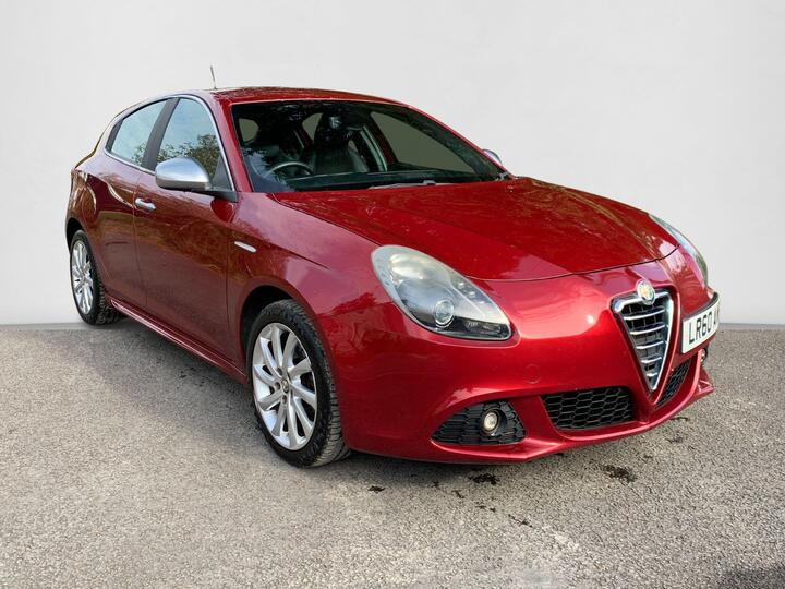 Alfa Romeo Giulietta 1.4 TB MultiAir Veloce Euro 5 (s/s) 5dr Alfa Romeo Giulietta 1.4 TB MultiAir Veloce Euro 5 (s/s) 5dr