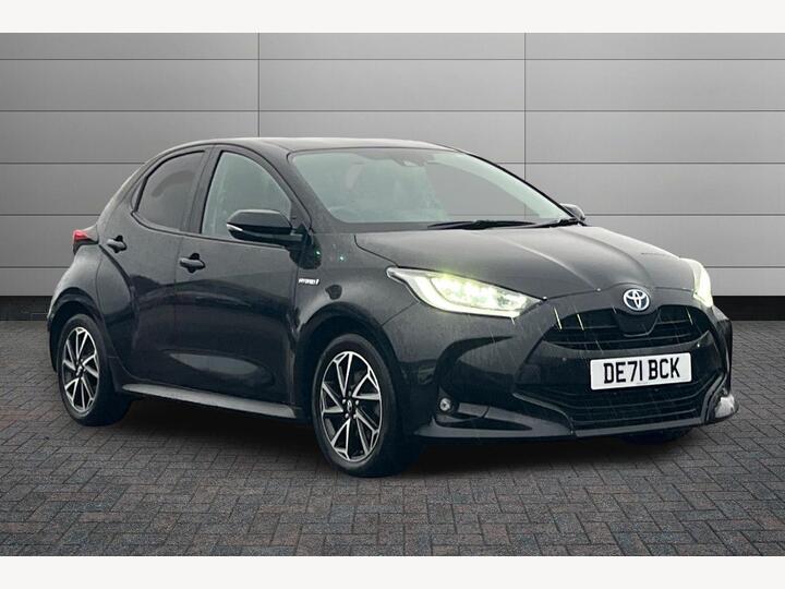 Toyota Yaris 1.5 VVT-h Design E-CVT Euro 6 (s/s) 5dr