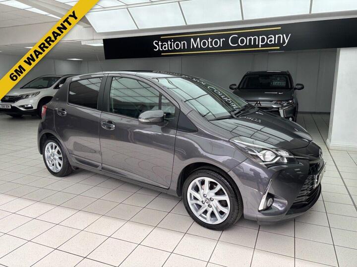 Toyota YARIS 1.5 VVT-i Y20 Bi-tone Euro 6 5dr Toyota YARIS 1.5 VVT-i Y20 Bi-tone Euro 6 5dr