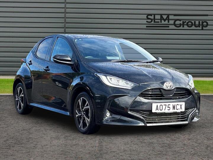 Toyota Yaris 1.5 VVT-h Design E-CVT Euro 6 (s/s) 5dr
