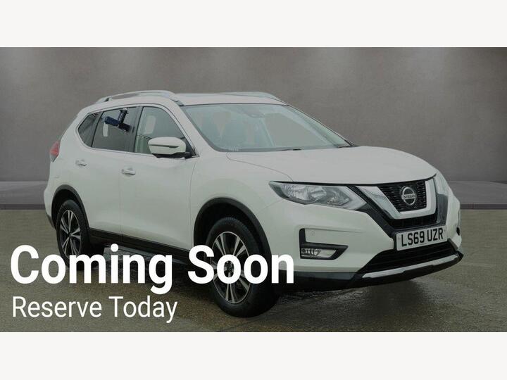 Nissan X-Trail 1.7 DCi N-Connecta Euro 6 (s/s) 5dr Nissan X-Trail 1.7 DCi N-Connecta Euro 6 (s/s) 5dr
