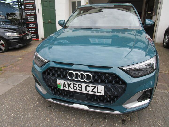 Audi A1 1.0 TFSI 30 Citycarver S Tronic Euro 6 (s/s) 5dr
