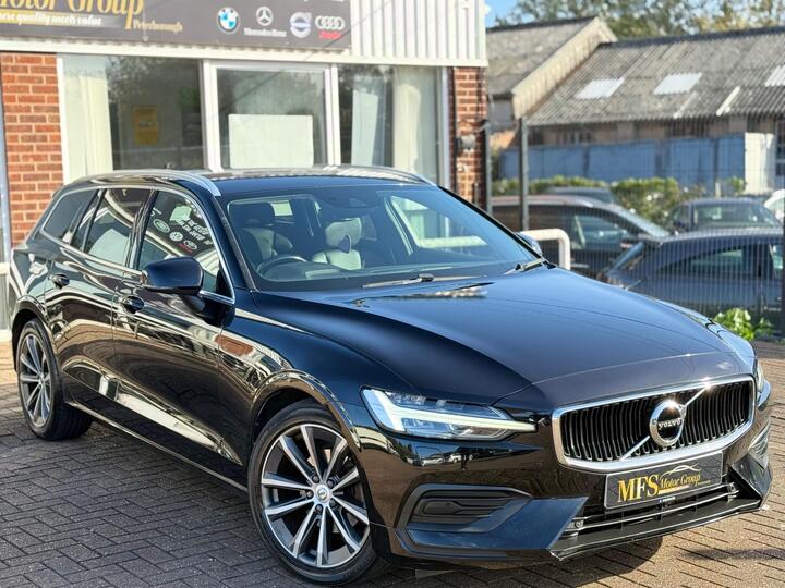 Volvo V60 2.0 B3 MHEV Momentum Auto Euro 6 (s/s) 5dr