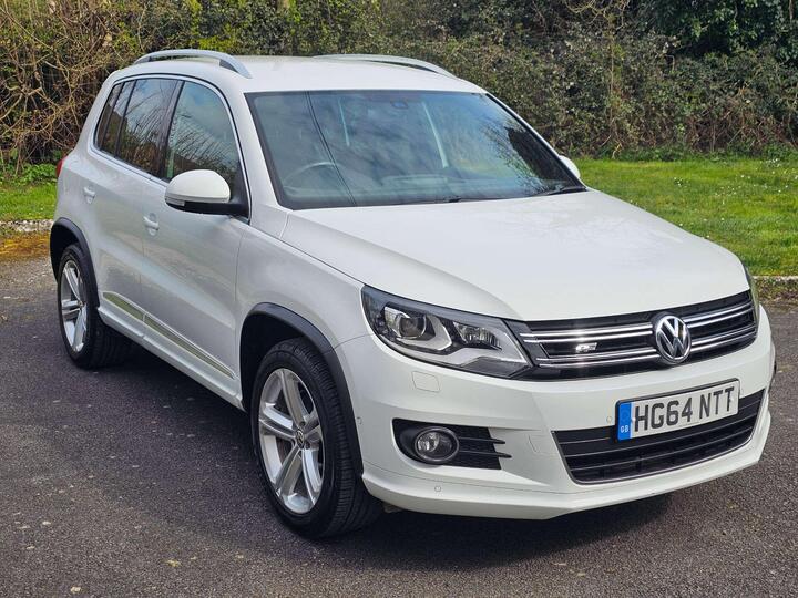 Volkswagen TIGUAN 2.0 TDI BlueMotion Tech R-Line 4WD Euro 5 (s/s) 5dr (Nav) Volkswagen TIGUAN 2.0 TDI BlueMotion Tech R-Line 4WD Euro 5 (s/s) 5dr (Nav)